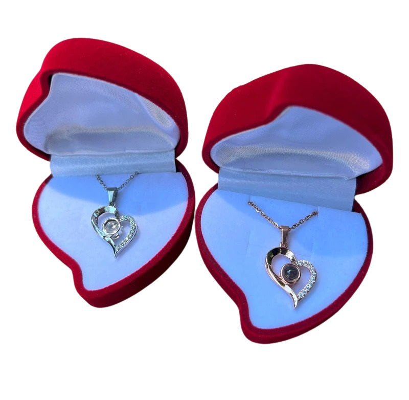Collar Amor Sin Fronteras - Un símbolo de amor eterno y estilo