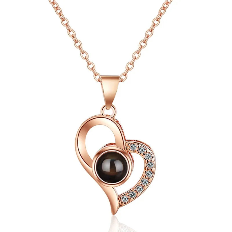 Collar Amor Sin Fronteras - Un símbolo de amor eterno y estilo